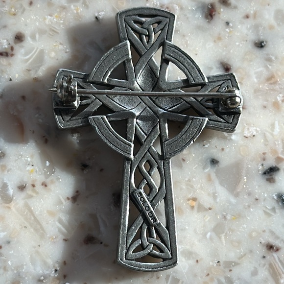 Soldor Irish Stamped Celtic Cross Necklace St. Patrick's Day - Picture 2 of 2